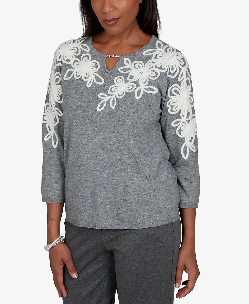 Alfred Dunner Petite Keyhole Floral-Embroidery 3/4-Sleeve Pullover
