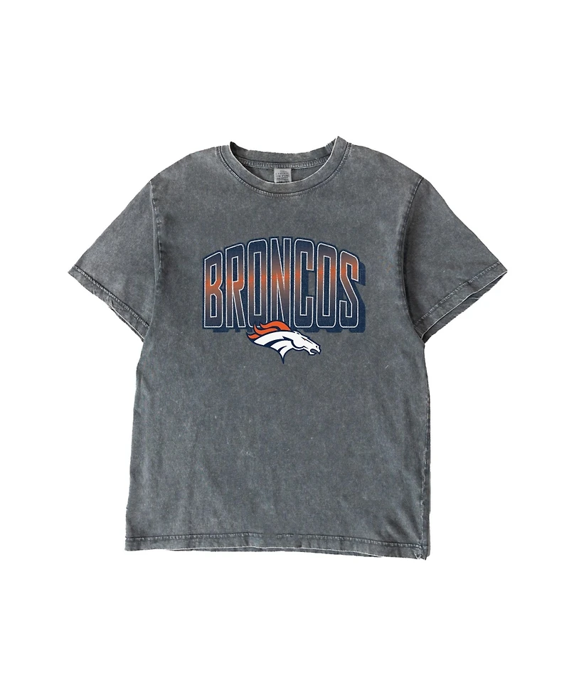 Gameday Couture Women's Gray Denver Broncos Peak Performance Oversized Snow Wash T-Shirt