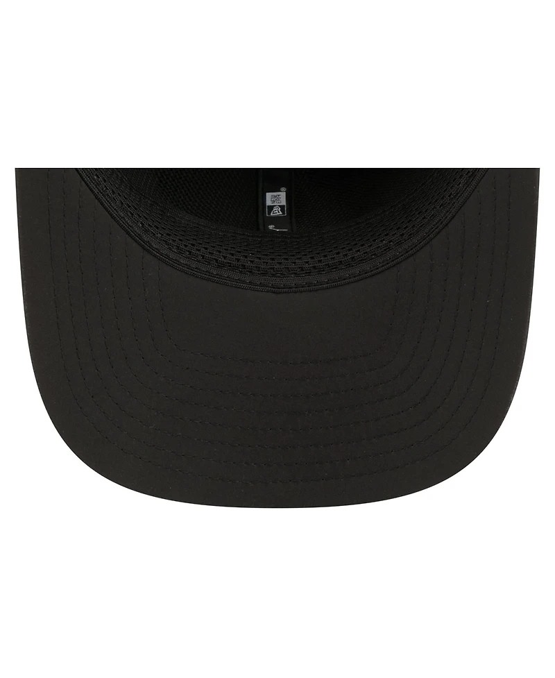 New Era Men's Cleveland Browns 2026 Sideline 9SEVENTY Adjustable Hat