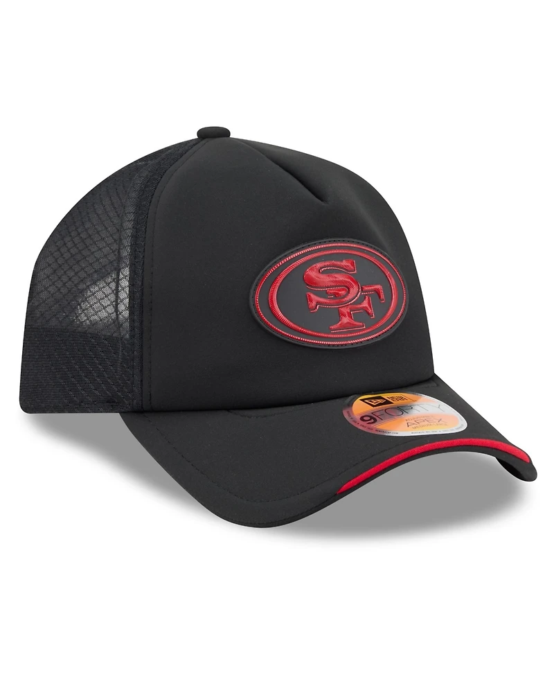 New Era Men's Black San Francisco 49ers 2026 Sideline Apex 9FORTY Adjustable Trucker Hat