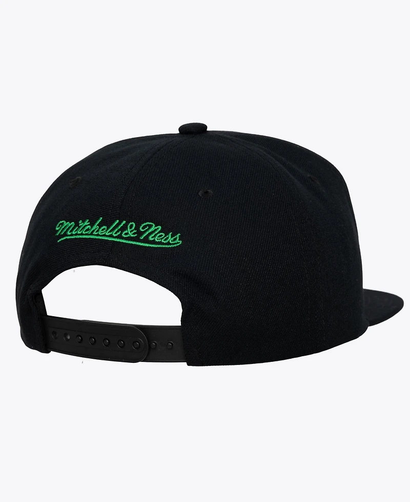 Mitchell & Ness Men's Boston Celtics Old School Snapback Structured-Fit Cap