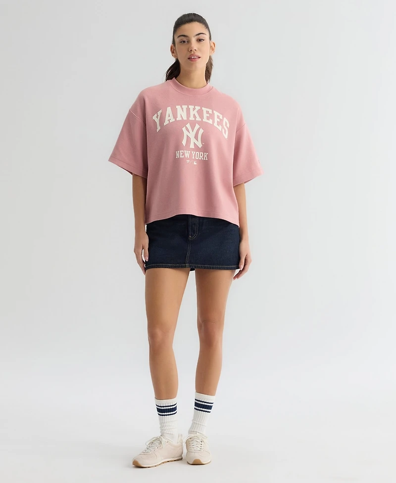 Fanatics Women's New York Yankees Boxy-Crop T-Shirt