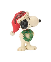 Jim Shore Peanuts Snoopy with Heart Wreath Figurine