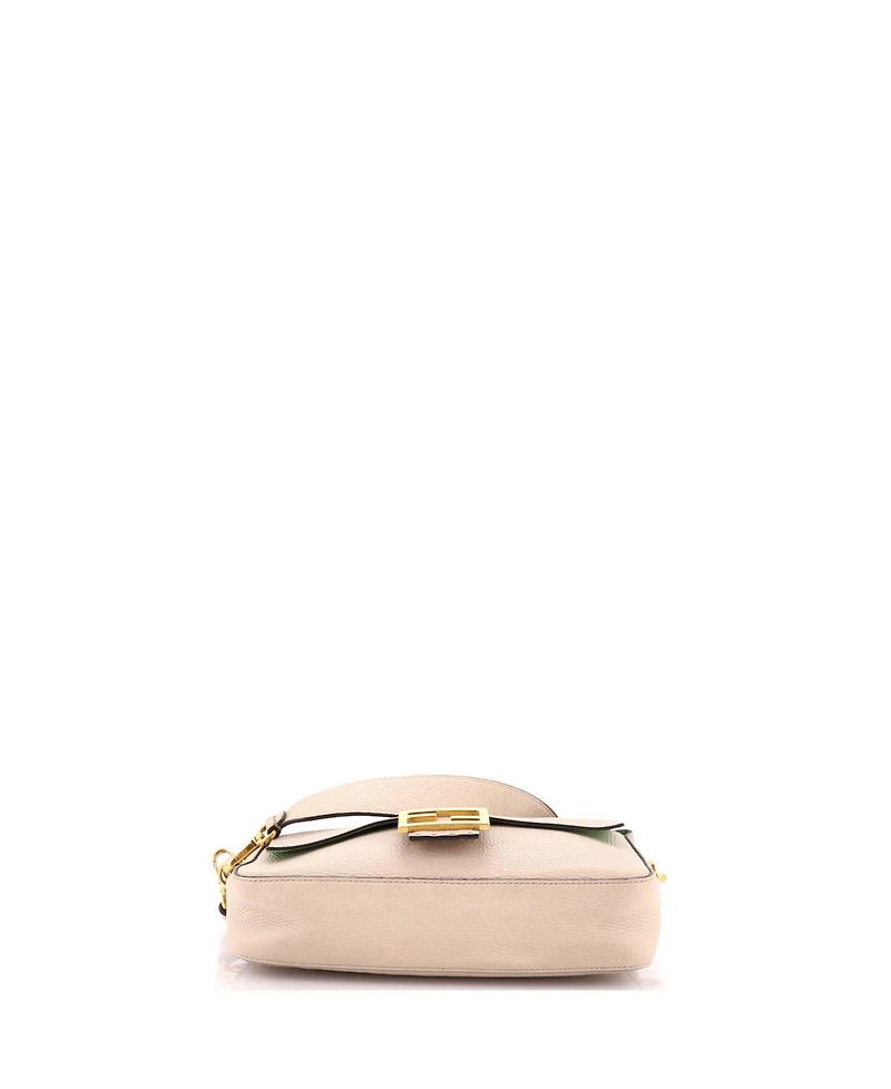Pre-Owned Fendi Medium Selleria Baguette Nm Bag Leather