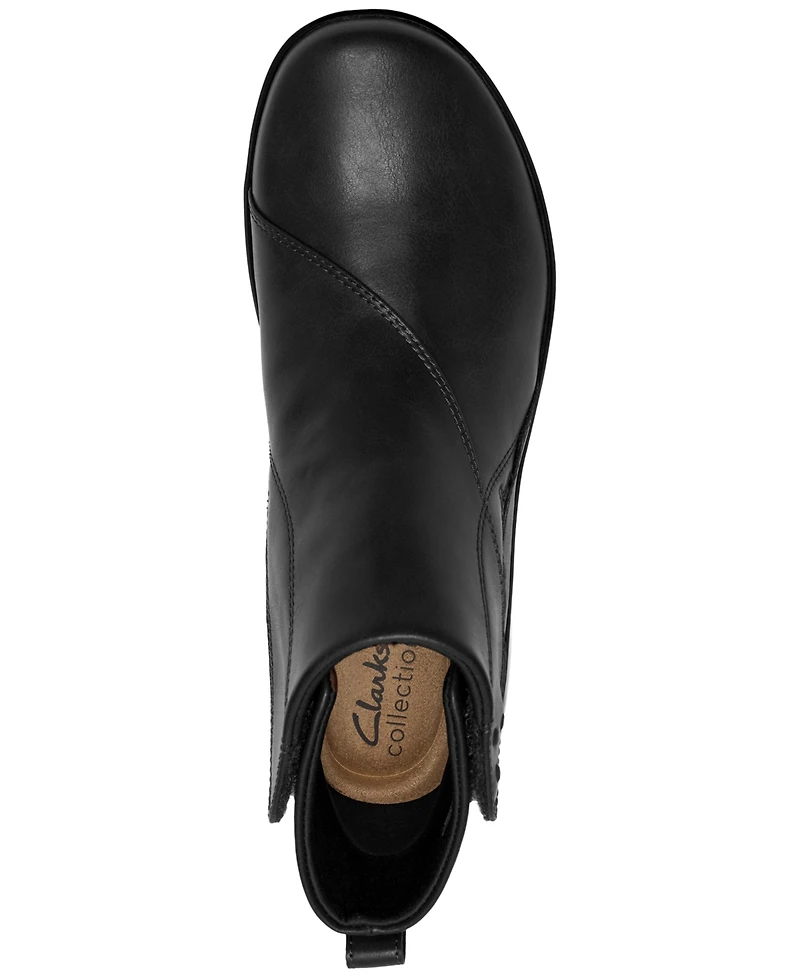 Clarks Women's Kaetlyn Flow Round Toe Booties