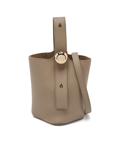 Pre-Owned Loewe Women's Pebble Mini Leather Bucket Bag