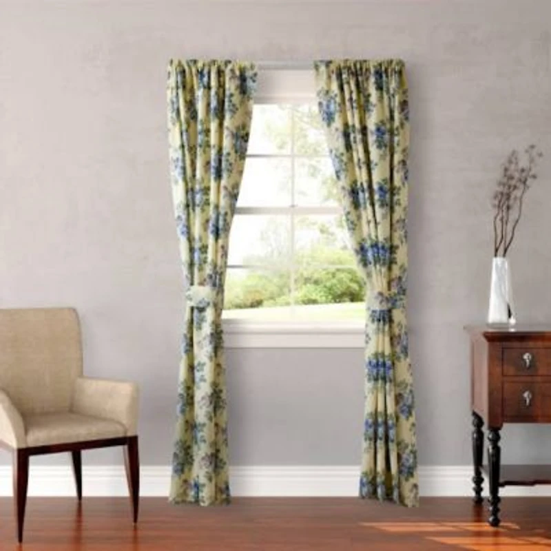 Laura Ashley Linley Cotton Reversible Quilt Sets