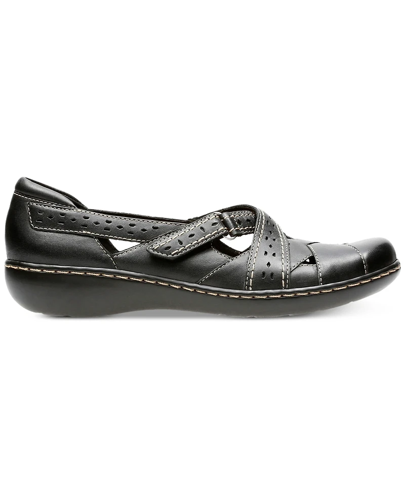 Clarks Collection Women's Ashland Spin Flats