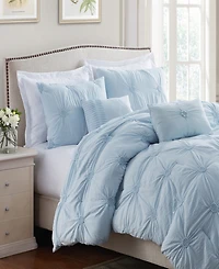Cathay Home Inc. Floral Pintuck Comforter Set, Full/Queen