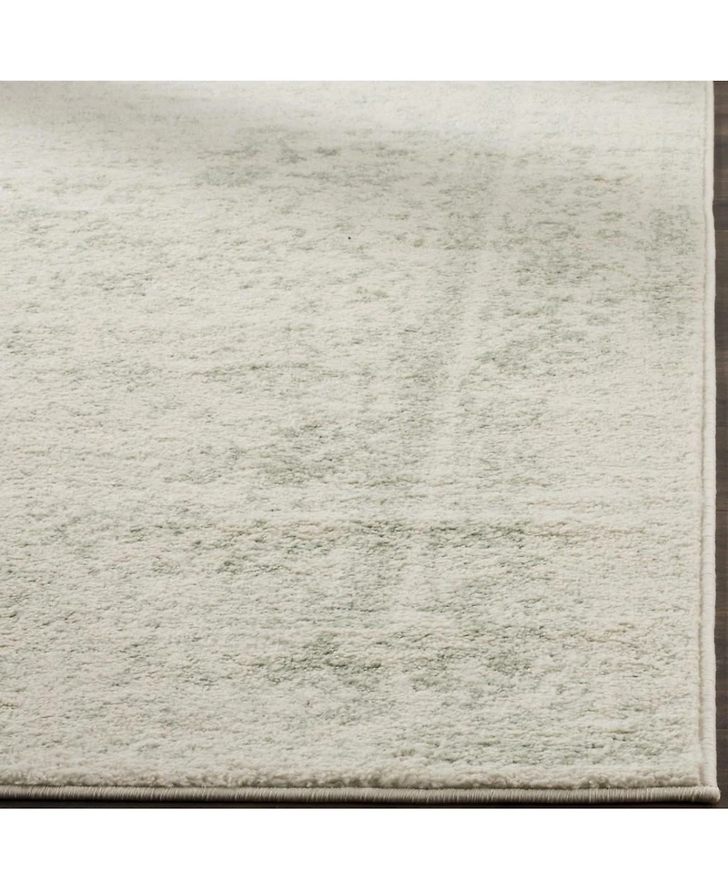 Safavieh Adirondack 109 Ivory and Sage 5'1" x 7'6" Area Rug