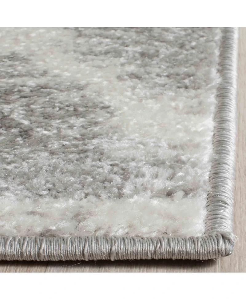 Safavieh Adirondack 120 Silver and Ivory 5'1" x 7'6" Area Rug