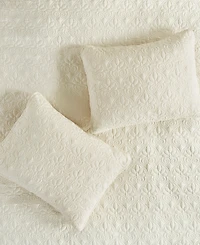 Madison Park Quebec Open Corner Pleated Quilted Bedspread