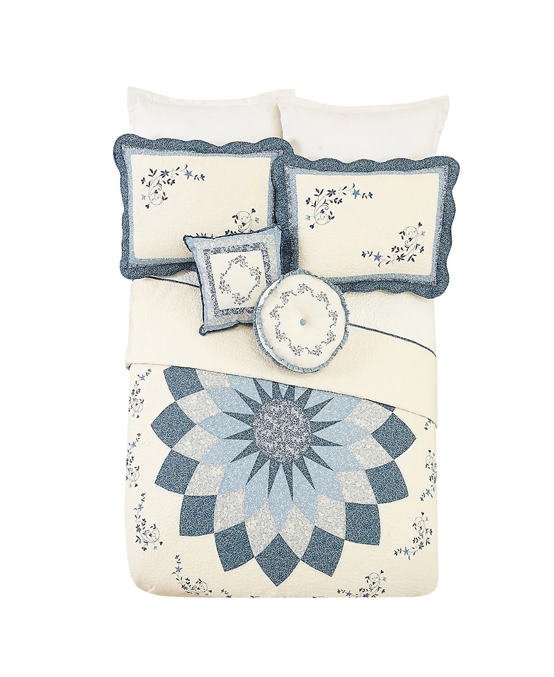 Modern Heirloom Charlotte Bedspread, Queen