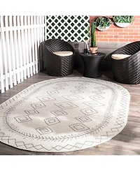 nuLoom Serna OWDN23A Ivory 5'3" x 7'6" Outdoor Area Rug