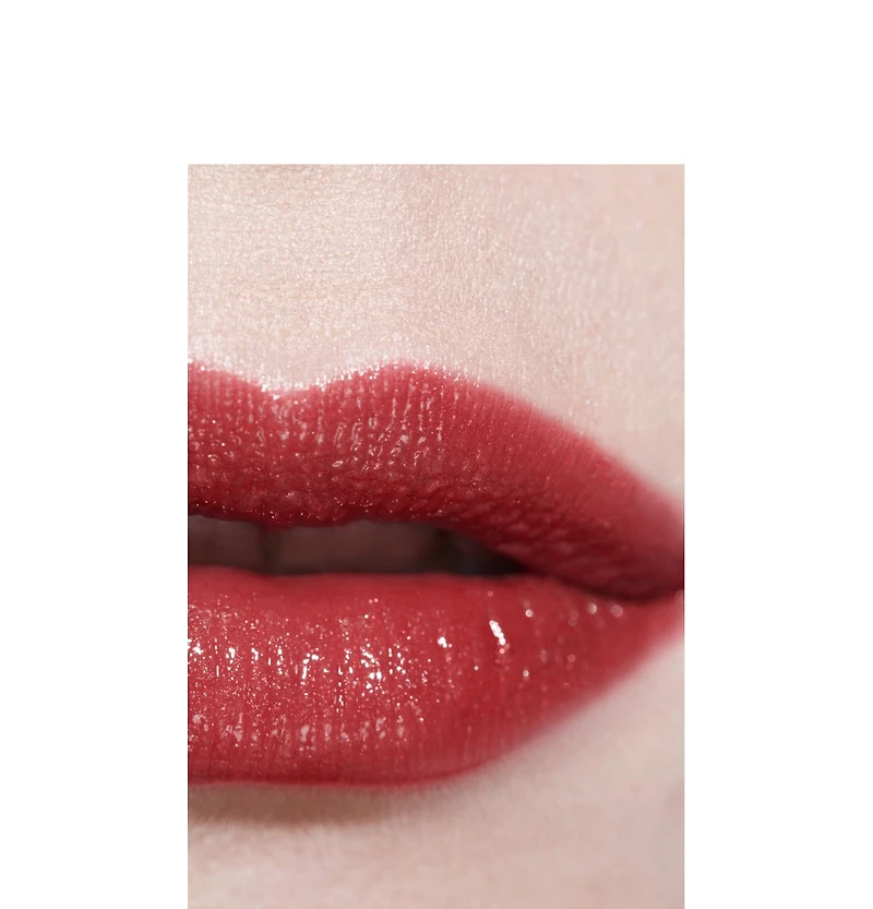 ROUGE COCO FLASH Hydrating Vibrant Shine Lip Colour