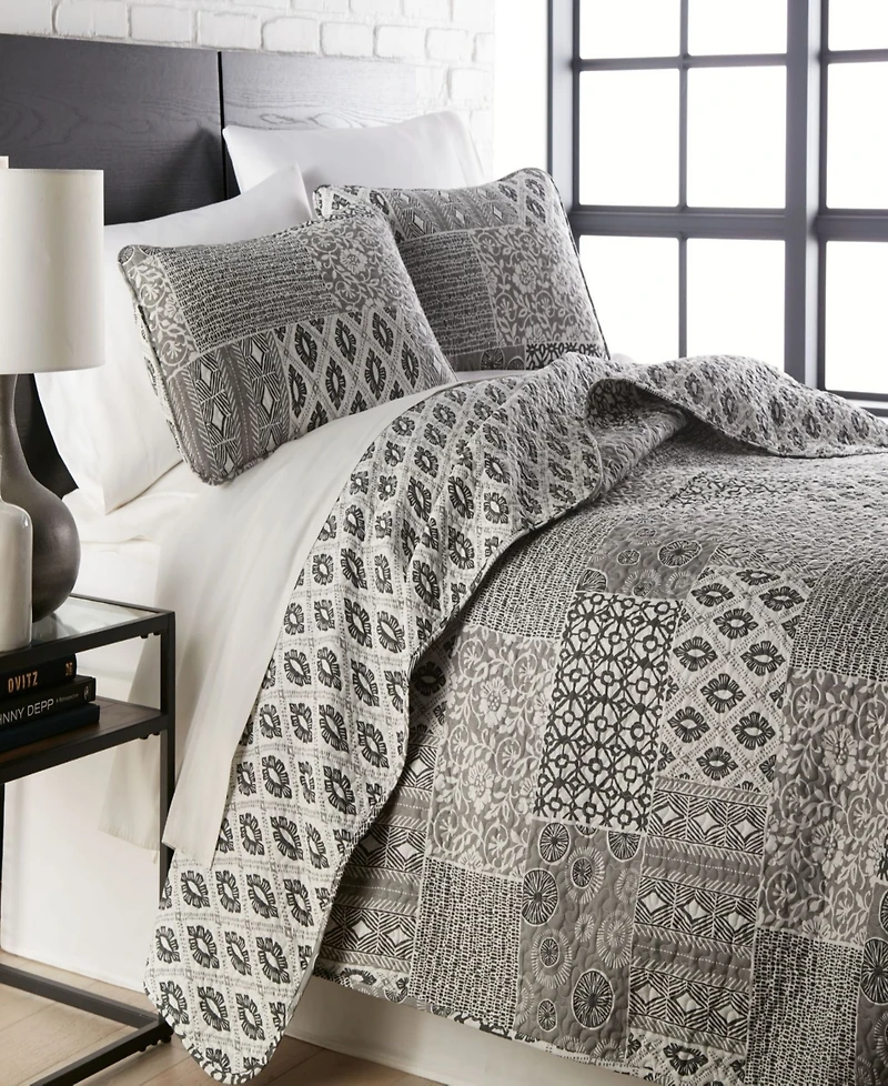 Southshore Fine Linens Global Patchwork Ultra-Soft 3-Pc. Quilt Set