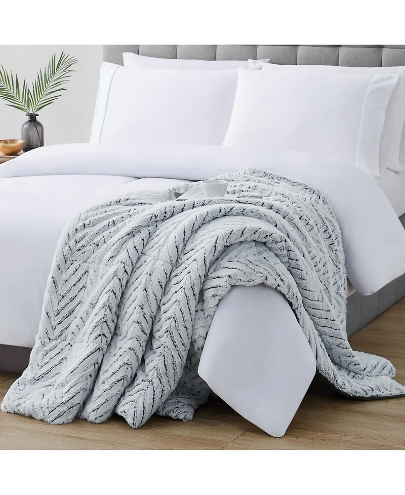 Christian Siriano Gray Chevron Luxury Faux-Fur Throw, 60" x 70"