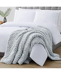 Christian Siriano Gray Chevron Luxury Faux-Fur Throw, 60" x 70"