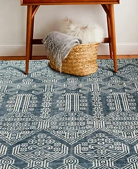 Bashian Carah AR108 3' 6" x 5' 6" Area Rug