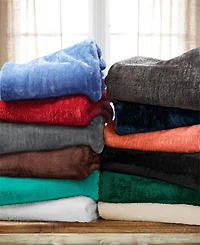 Superior Wrinkle Resistant Plush Fleece Blanket