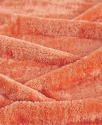 Superior Wrinkle Resistant Plush Fleece Blanket