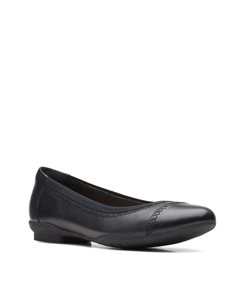 Clarks Women's Collection Sara Bay Flats