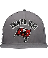 Men's Pro Standard Gray Tampa Bay Buccaneers Stacked Snapback Hat