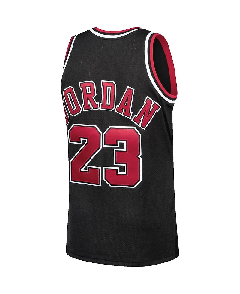 Men's Mitchell & Ness Michael Jordan Chicago Bulls 1997-98 Hardwood Classics Authentic Player Jersey
