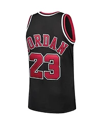 Men's Mitchell & Ness Michael Jordan Chicago Bulls 1997-98 Hardwood Classics Authentic Player Jersey