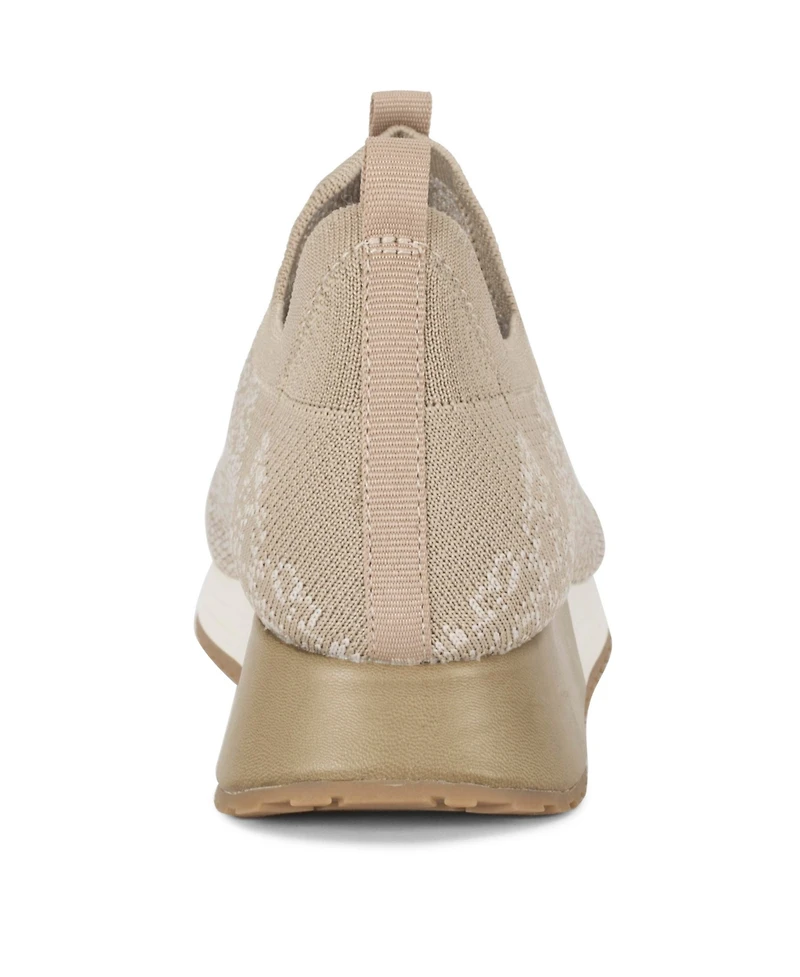 Baretraps Women's Pringer Slip On Sneakers