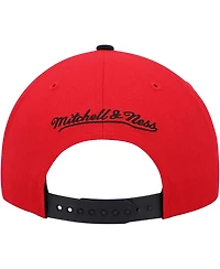 Men's Mitchell & Ness Black Chicago Bulls Day One Snapback Hat
