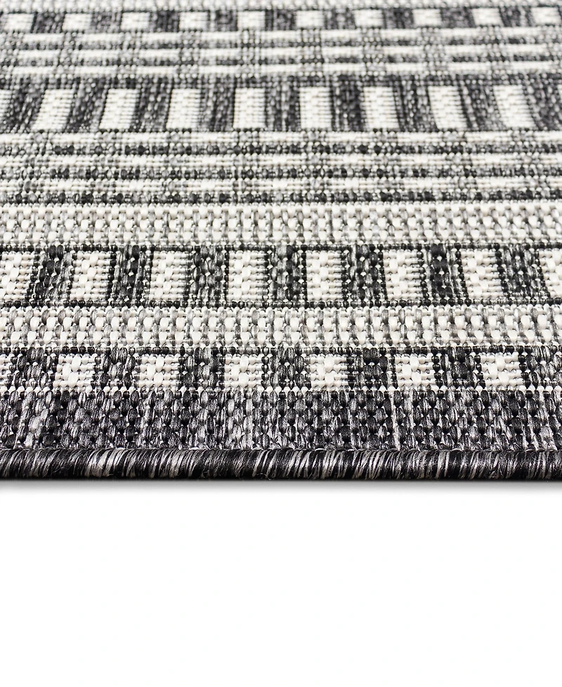 Liora Manne' Malibu Etched Border 6'6" x 9'3" Outdoor Area Rug