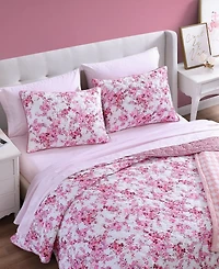 Betsey Johnson 3 Piece Floral Vineyard Quilt Set, King
