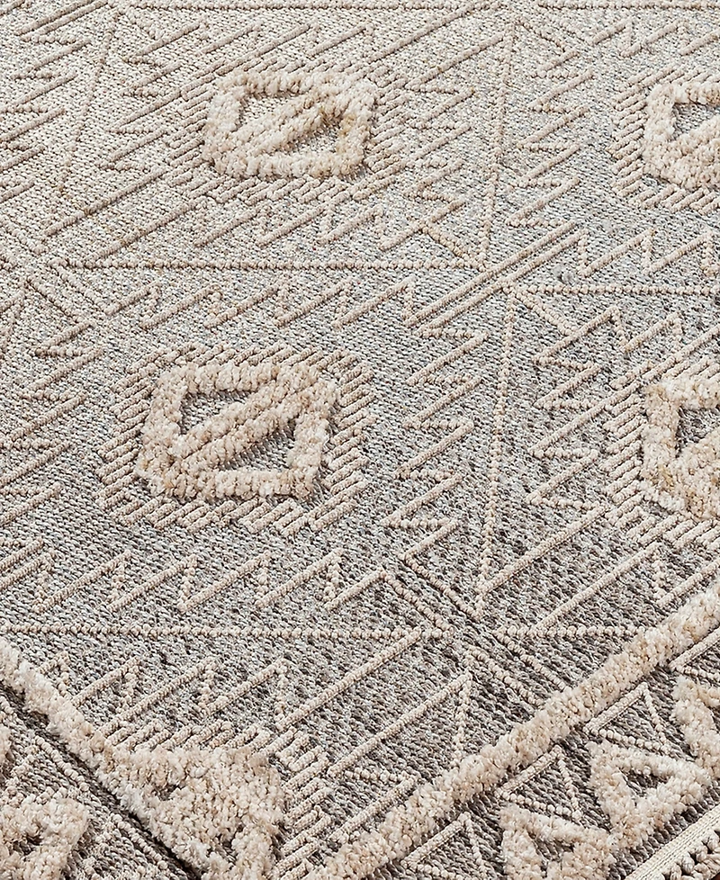 Livabliss Zaragoza Zrz-2318 6'7" x 9' Area Rug
