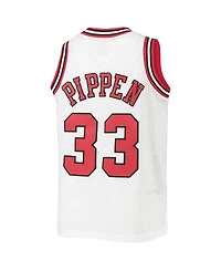 Big Boys Mitchell & Ness Scottie Pippen White Chicago Bulls 1997-98 Hardwood Classics Swingman Jersey