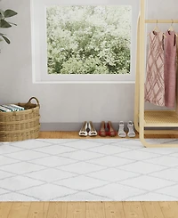 Bashian Zuela ZUL104 5' x 7'6" Area Rug
