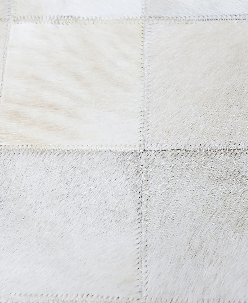 Bashian Cowhide HID44 4' x 6' Area Rug