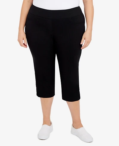Plus Essentials Solid Pull-On Capri Pants with Detailed Split Hem