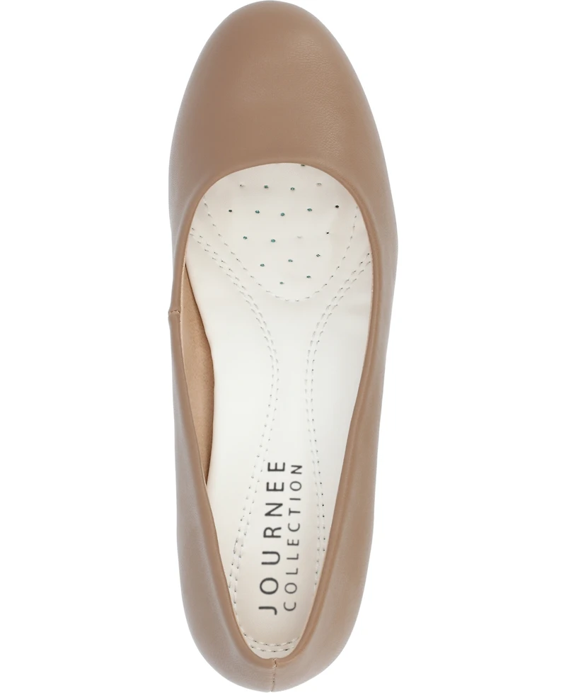 Journee Collection Women's Luu Round Toe Pumps