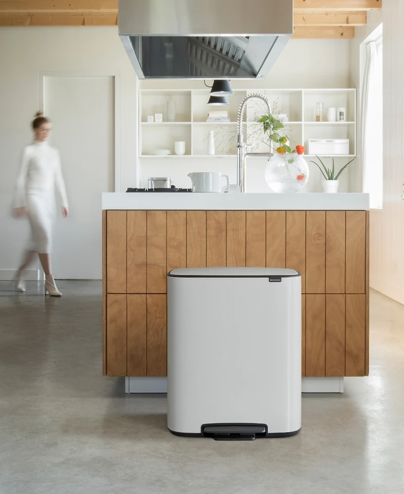 Bo Step on Dual Compartment Trash Can, 2 x 8 Gallon, 2 x 30 Liter