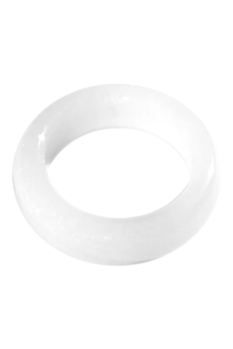 Tee — White jade stone ring