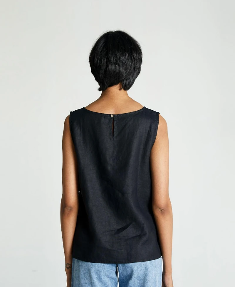 Reistor Women's The Black Business Top