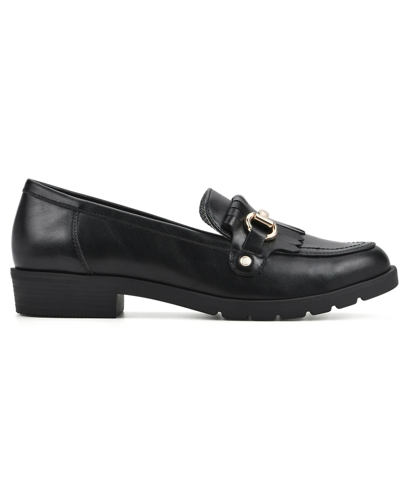 Cliffs by White Mountain Women's Galeena Chain Detail Flat