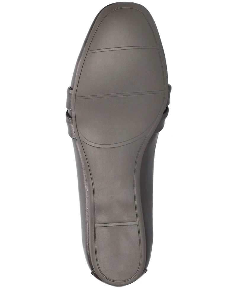 Easy Street Women's Betty Square Toe Flats