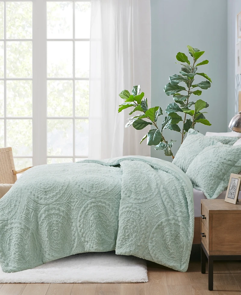 Madison Park Arya Embroidered Medallion Faux Fur 3-Pc. Comforter Set, Full/Queen