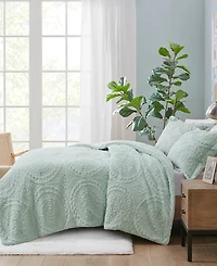 Madison Park Arya Embroidered Medallion Faux Fur 3-Pc. Comforter Set, Full/Queen