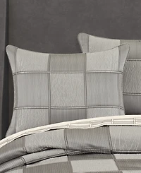 J Queen New York Brando 4 Piece Comforter Set, Queen