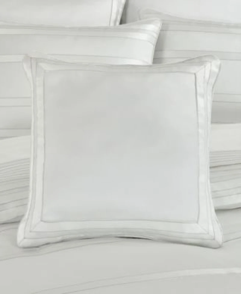 J Queen New York Calvari Comforter Sets