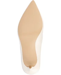 Journee Collection Women's Gabriella Pointed Toe Pumps