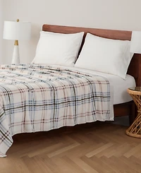 Berkshire Classic Velvety Plush Blanket, Twin